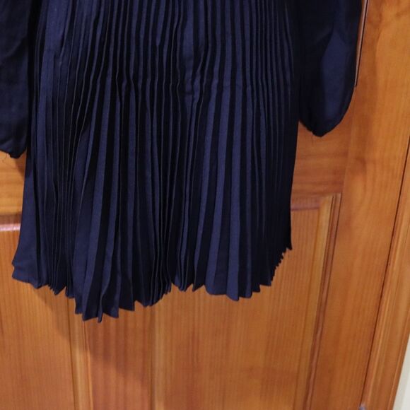 Vintage Black Pleated Mini Shirtdress Zipper Front 60s 70s Chic Academic - Picture 7 of 13